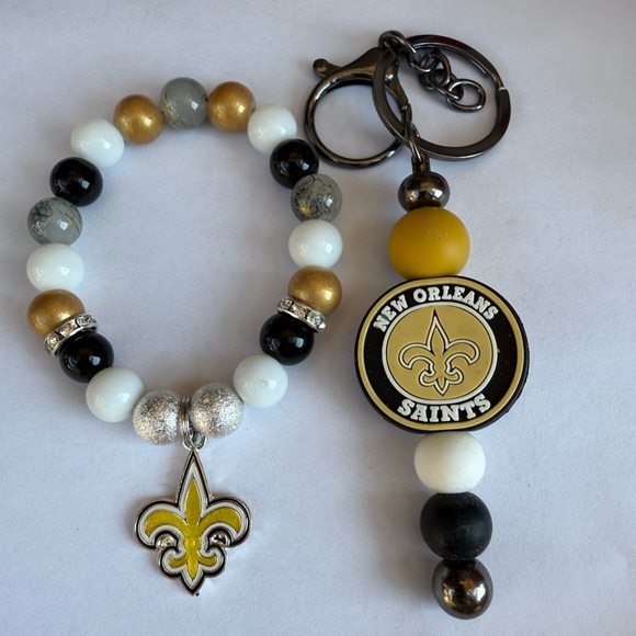 NFL New Orleans Saints Gold and Black Bracelet - Picture 1 of 3